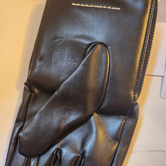 MM6 Maison Margiela Glove Zipped Mini Shoulder Bag in GUC - Picture 6 of 10